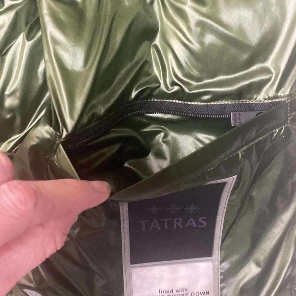 TATRAS Green Goose Down Filled Warm Winter Vest Size Medium - Picture 7 of 10